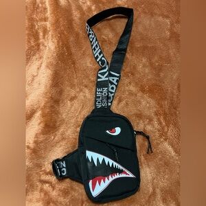 Men’s Nylon Sling Bag ✨NWOT✨